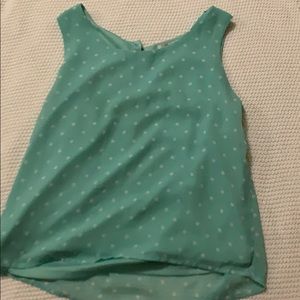 I am selling this tang top shirt from forever 21.